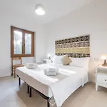Seaside Pineta Retreat *