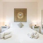 Seaside Pineta Retreat فيلة